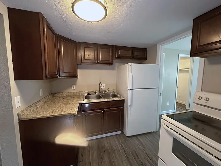 102 W Ida Ave #1 — Photo 15
