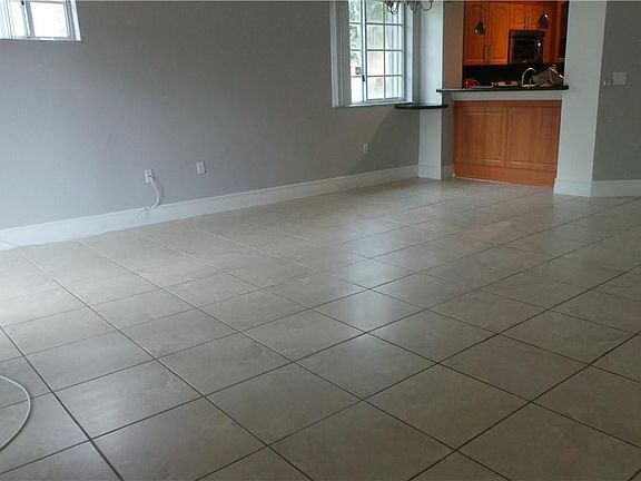 5th image of 1016 NW 100th Avenue #1016