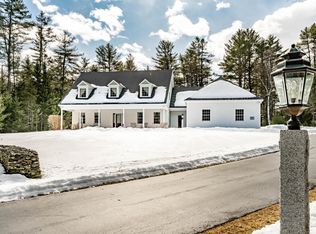 135 Dune Dr, Freeport, ME 04032