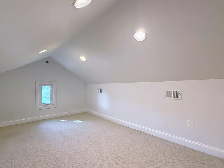 513 Schuyler Rd — Photo 24