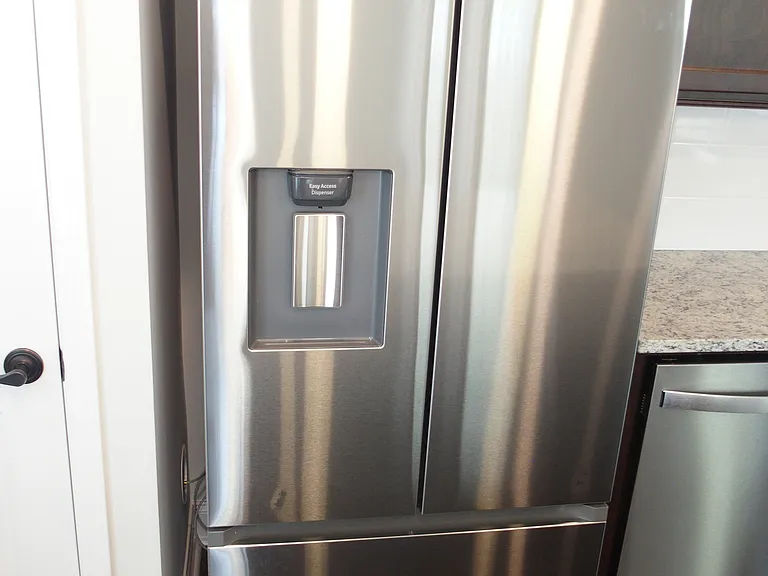807 Bolton Dr — Photo 12