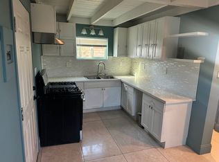 941 Glen Ave, Pomona, CA 91768
