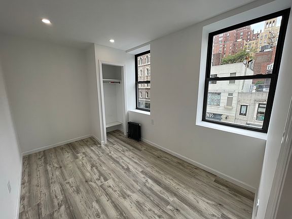 5th image of 144 E 74th St APT 4R