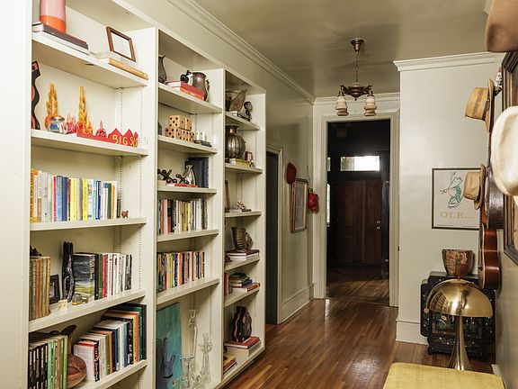 30th image of 1703 Greenwood Ave