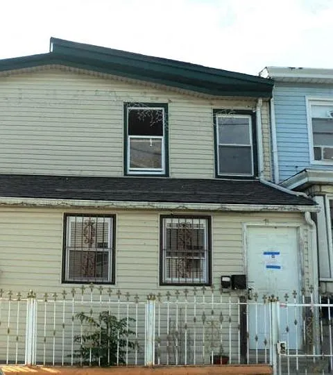 69-71 Henry St photo 1