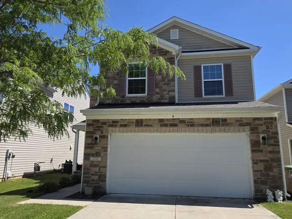 2393 Shadow Bend Dr, Columbus, IN 47201