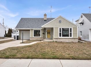718 North Ave, Sheboygan, WI 53083