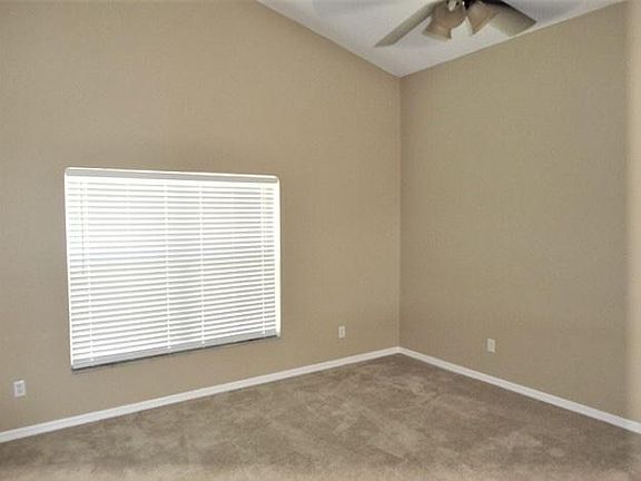 3rd image of 158 Osprey Marsh Ln