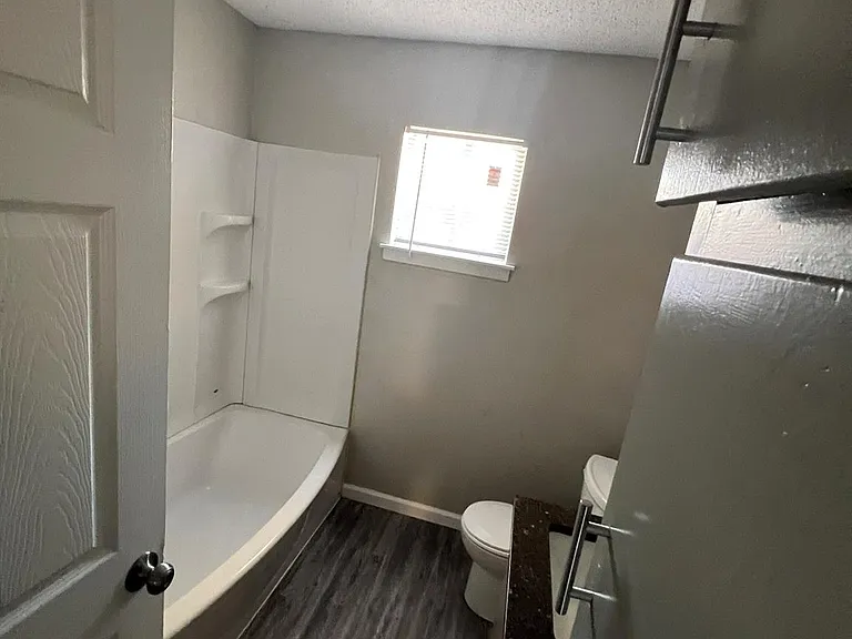 8902 Little Walnut Pkwy #A — Photo 18