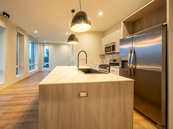 3rd image of 6338 W Belmont Ave #405