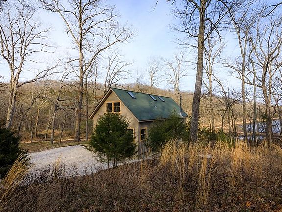 2nd image of 327 Charles Valley Dr