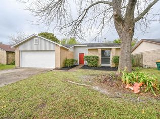 1006 Pimlico Dr, Pearland, TX 77584