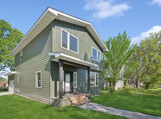 1743 Malvern St, Lauderdale, MN 55113