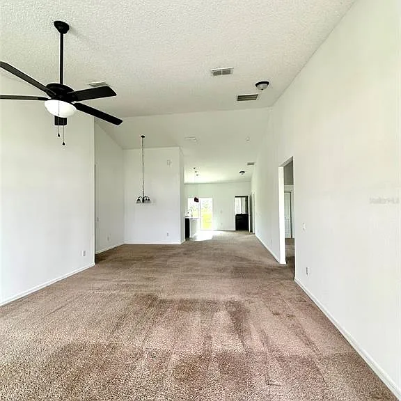 102 Aurelia Ct — Photo 2