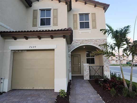2nd image of 2429 SE 28th Dr #2429
