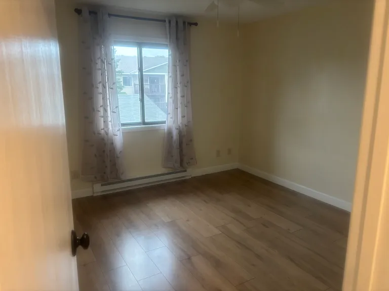 1164 Bartosh Ln #13 — Photo 10