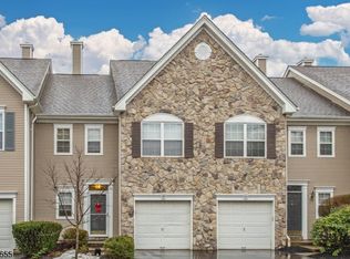 81 Dorchester Dr, Basking Ridge, NJ 07920