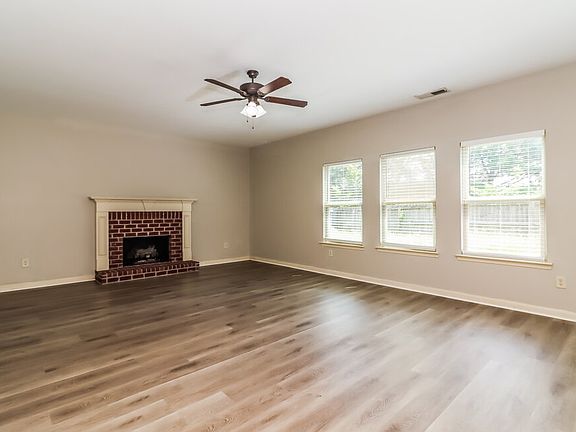 5th image of 67 Hamilton Blvd NW