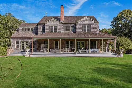 342 Old Sag Harbor Rd Photo 1