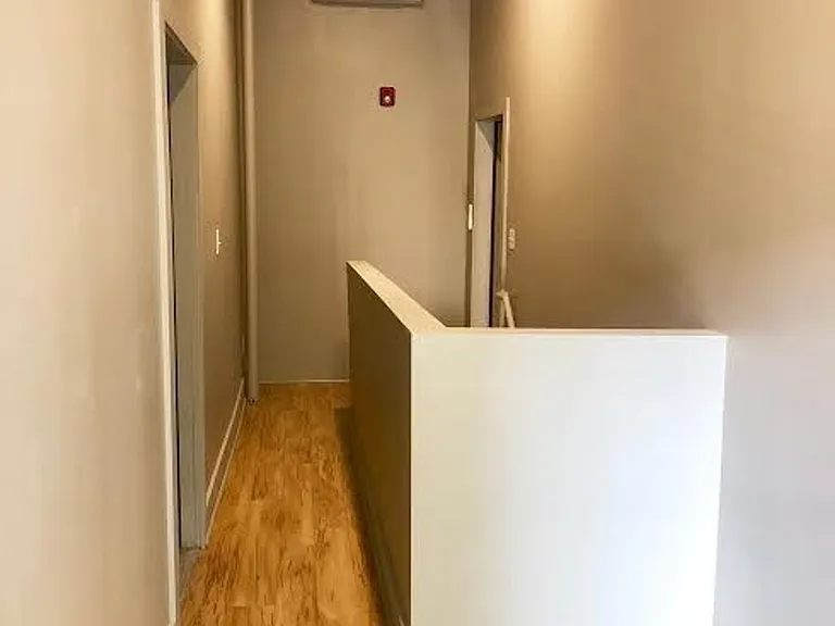 425 N Walnut St — Photo 3