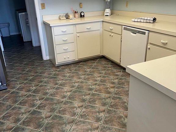 4th image of 1090 S Collier Blvd APT 313