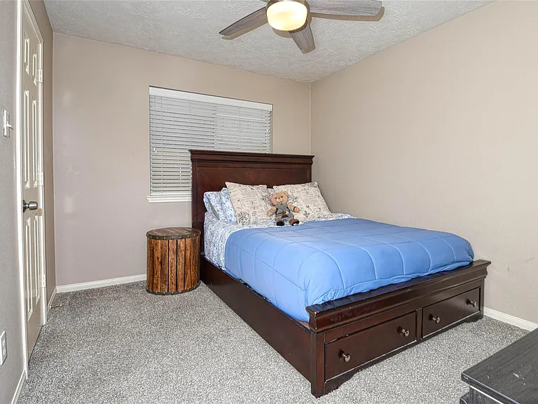 25923 Marshbrook Ln — Photo 14
