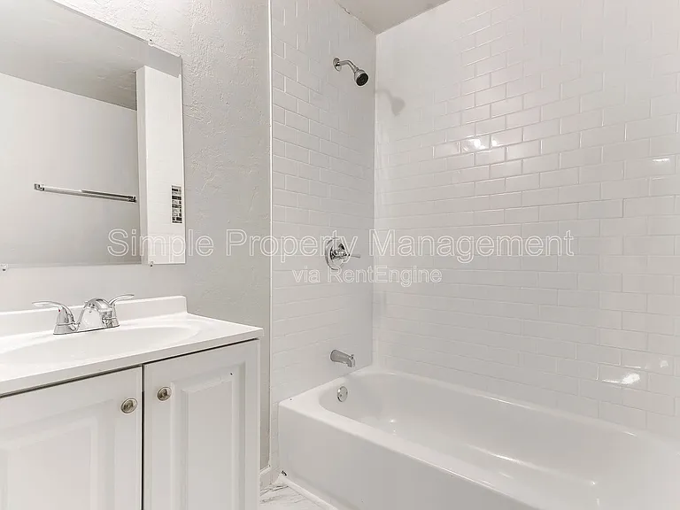 3312 S Harvey Ave — Photo 9