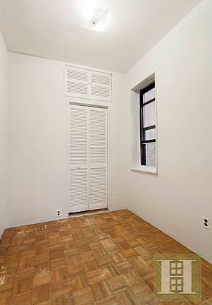 4th image of 408 W 25th St APT 3RE