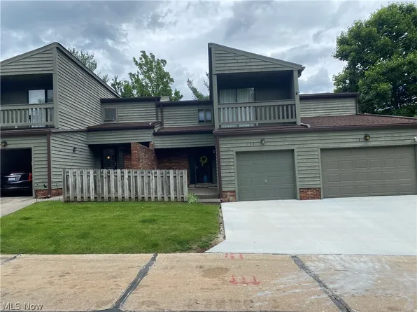 157 Kimrose Ln, Broadview Heights, OH 44147