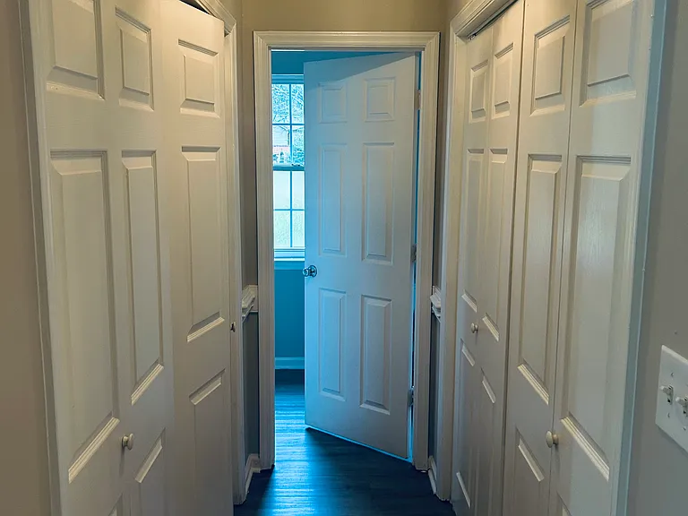 804 Valley Creek Dr — Photo 13