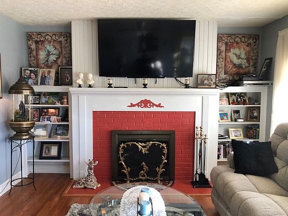 3rd image of 303 Ash St