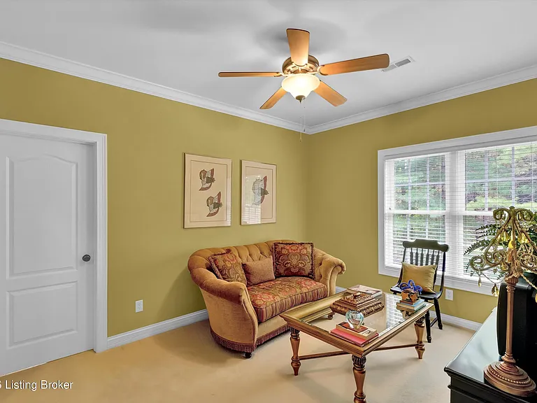 560 N Hubbards Ln — Photo 46