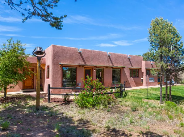200 Sangre De Cristo Cir, Cedar Crest, NM 87008