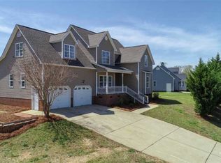 1405 Jenny Ridge Ln, Willow Spring, NC 27592