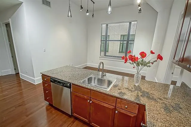 1201 Canal St #358 — Photo 6