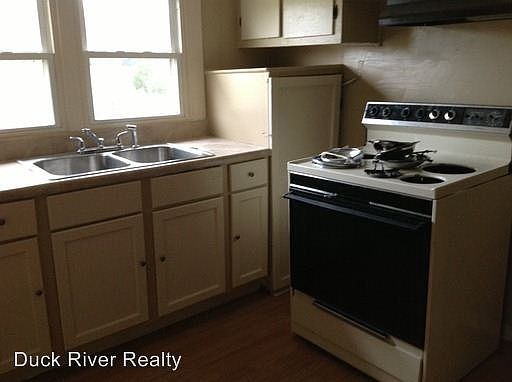 2nd image of 1425 Bear Creek Pike
