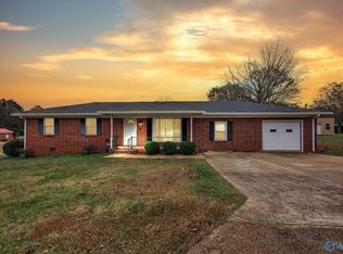 117 Lee Dr, New Hope, AL 35760