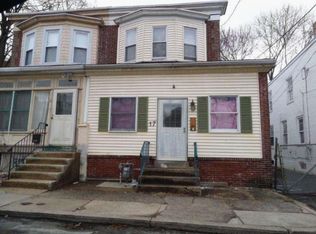 17 Woodbine Ave, Darby, PA 19023