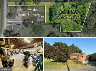 2460 Honeysuckle Ln, Lancaster, PA 17603