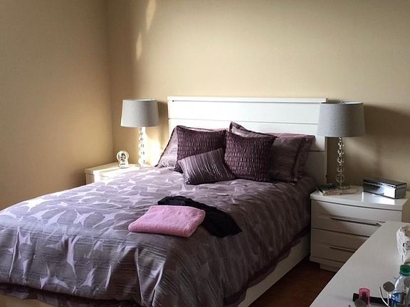 5th image of 901 Hillcrest Dr #909