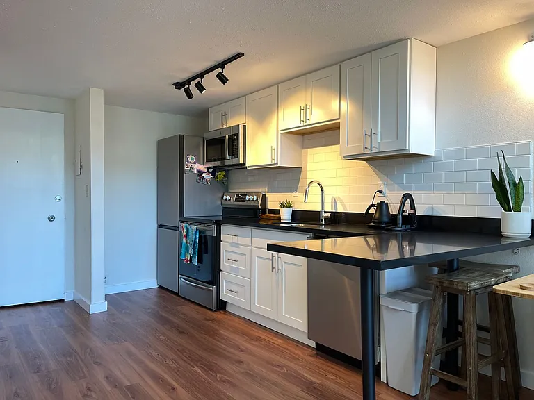 1000 Union St #416 — Photo 6