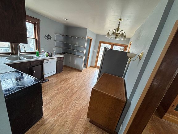 5th image of 3403 Orleans Ave