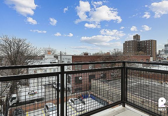 3rd image of 172-18 Jamaica Ave #4D404