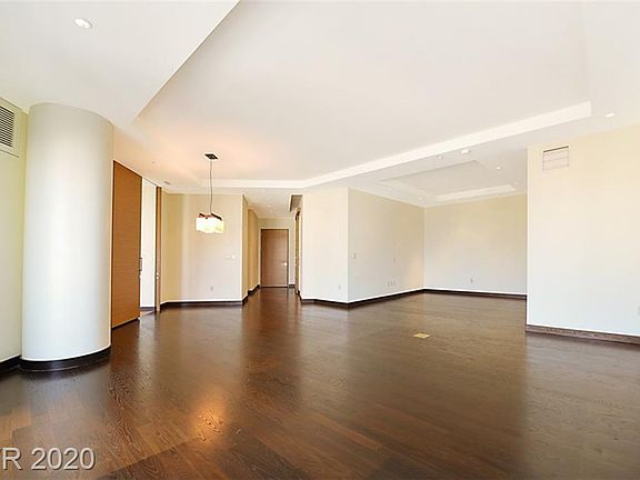 3rd image of 3750 Las Vegas Blvd S