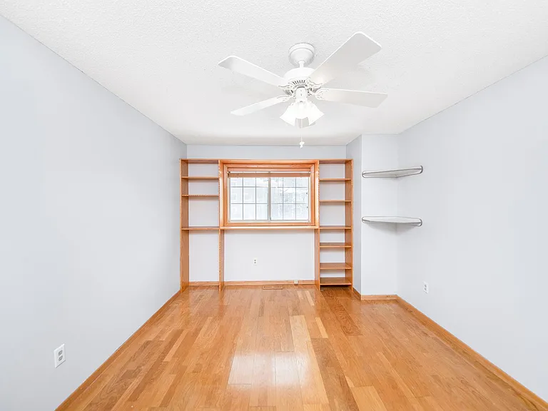 4038 Crystal Cir — Photo 10