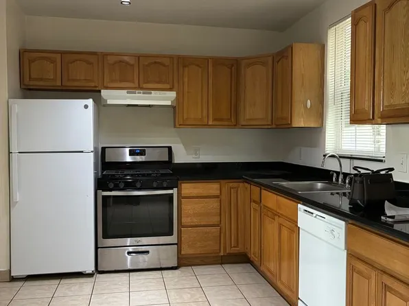 2727 i St, 2727 I St APT 2, Sacramento, CA 95816