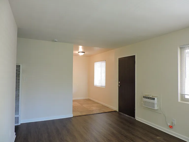 2626 T St #4 — Photo 5