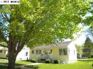 702 7th Ave, Charles City, IA 50616