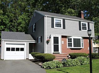 75 Robin Hood Rd, Stoneham, MA 02180