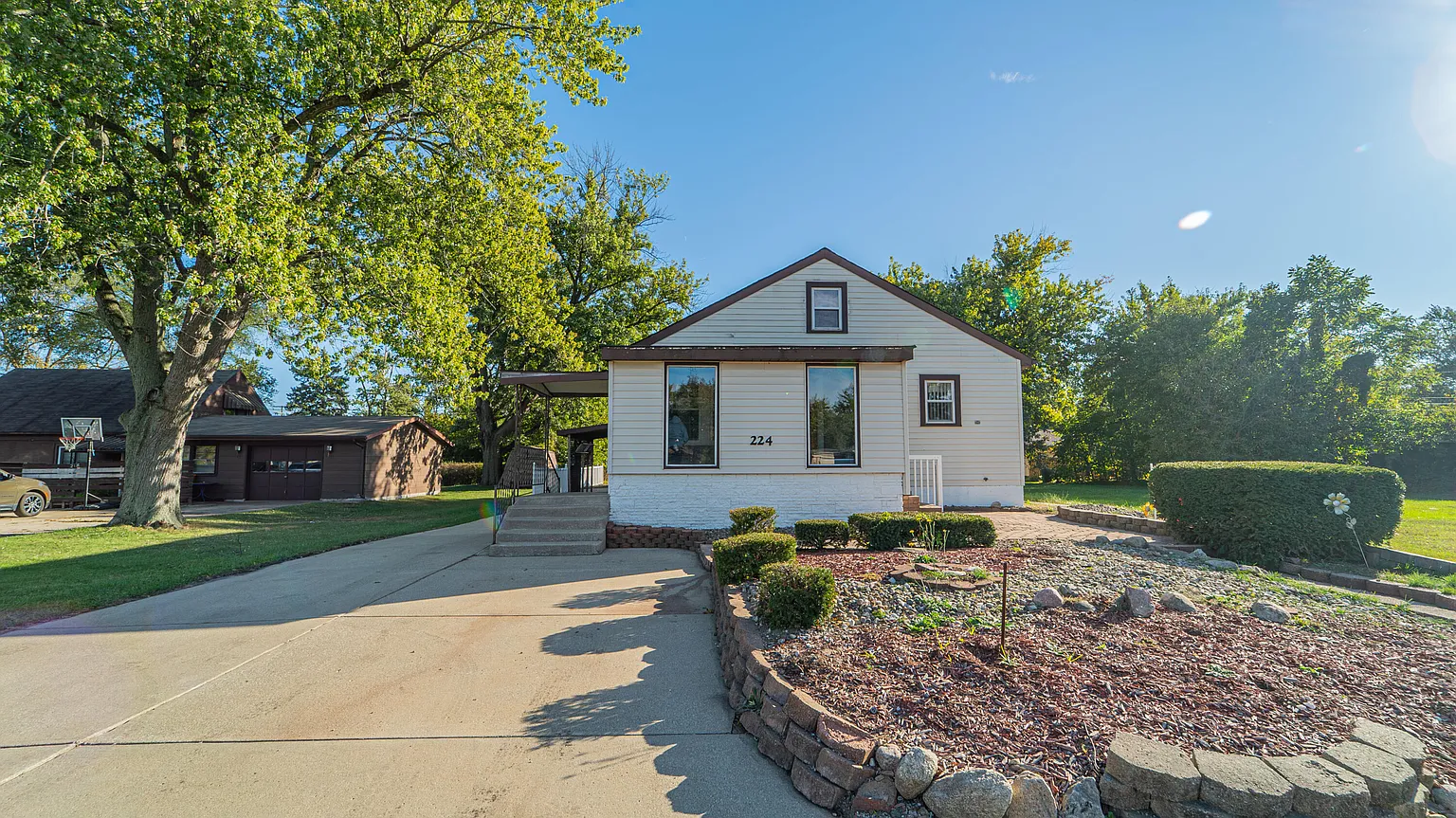 224 W Coolspring Ave photo 1